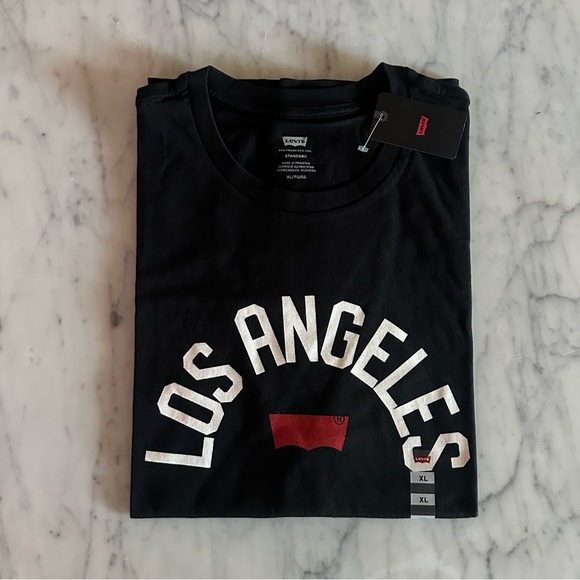 Levi’s Los Angeles Graphic Tee – Men’s Size XL (NWT) - Picture 1 of 5